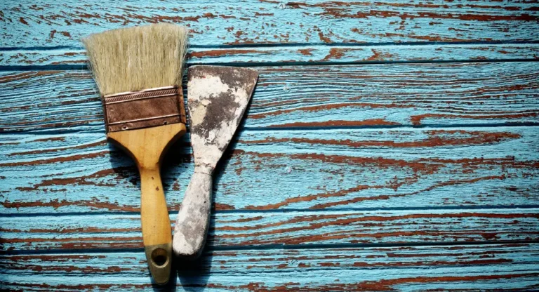 Conseils et astuces pour décaper un meuble en bois