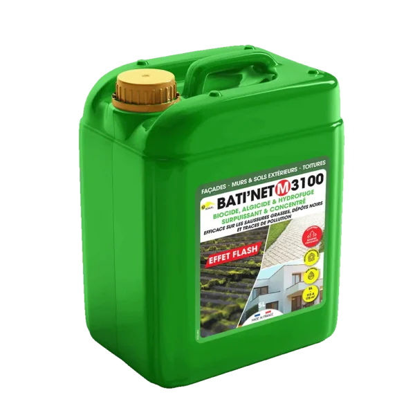 Biocide concentré avec effet détergent